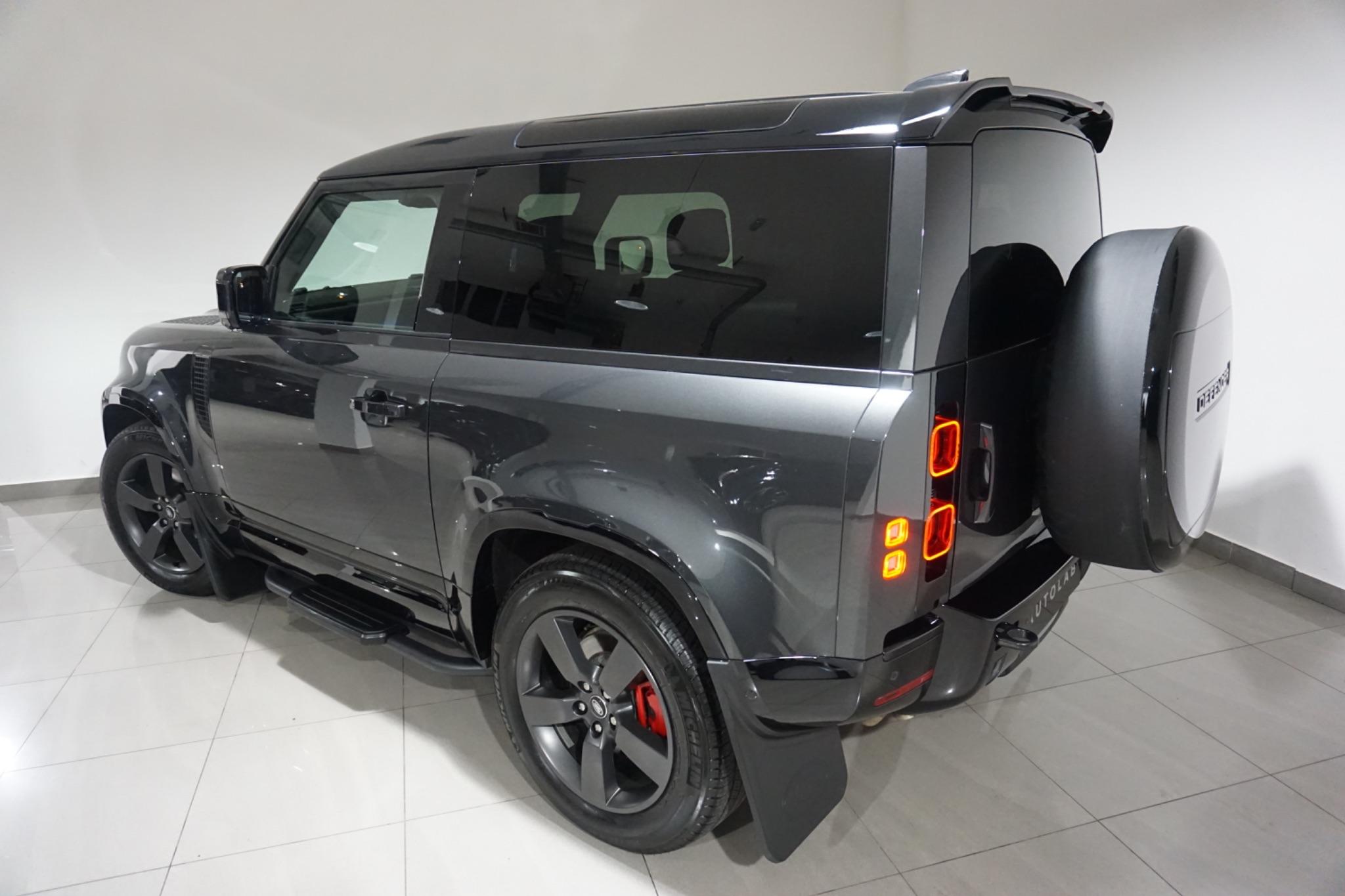 Land Rover Defender 90 3.0 D300 MHEV X-Dynamic HSE Hard Top SUV Auto 4WD SWB Euro 6 (s/s) 3dr